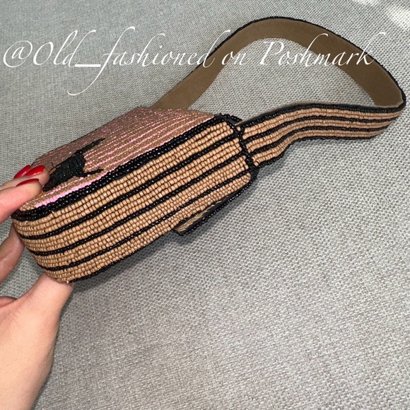 Price Firm - ANTHRO Fiona Beaded Bag - Dachshund - Picture 8 of 15